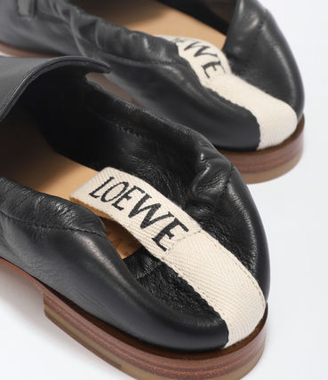 Elastic loafers