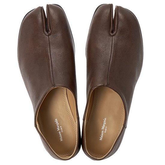 Tabi Ballerina Shoes in Brown