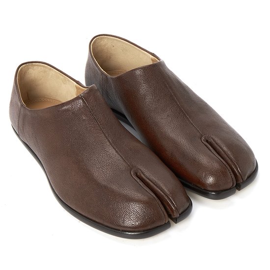 Tabi Ballerina Shoes in Brown