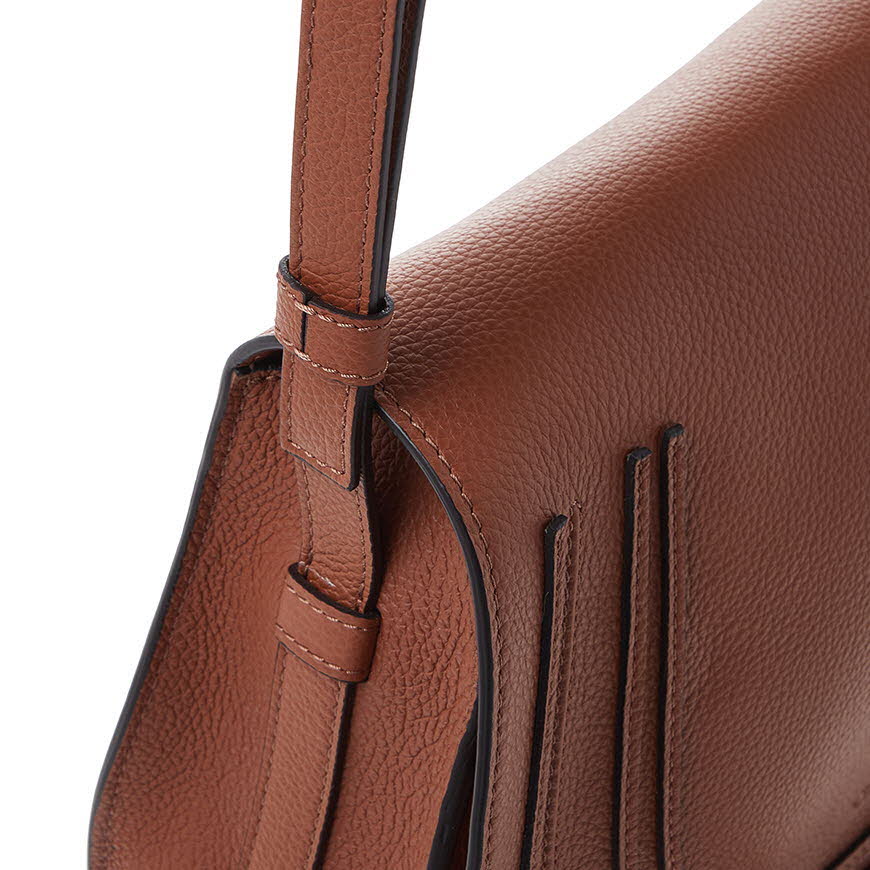 Marci Medium Crossbar