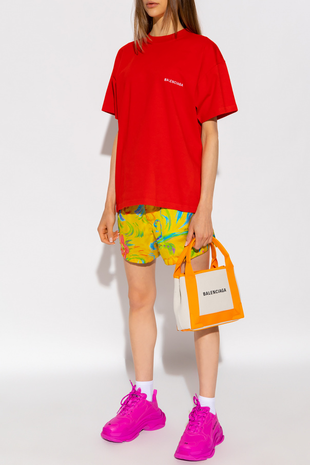 Common short-sleeved T-shirt medium fit