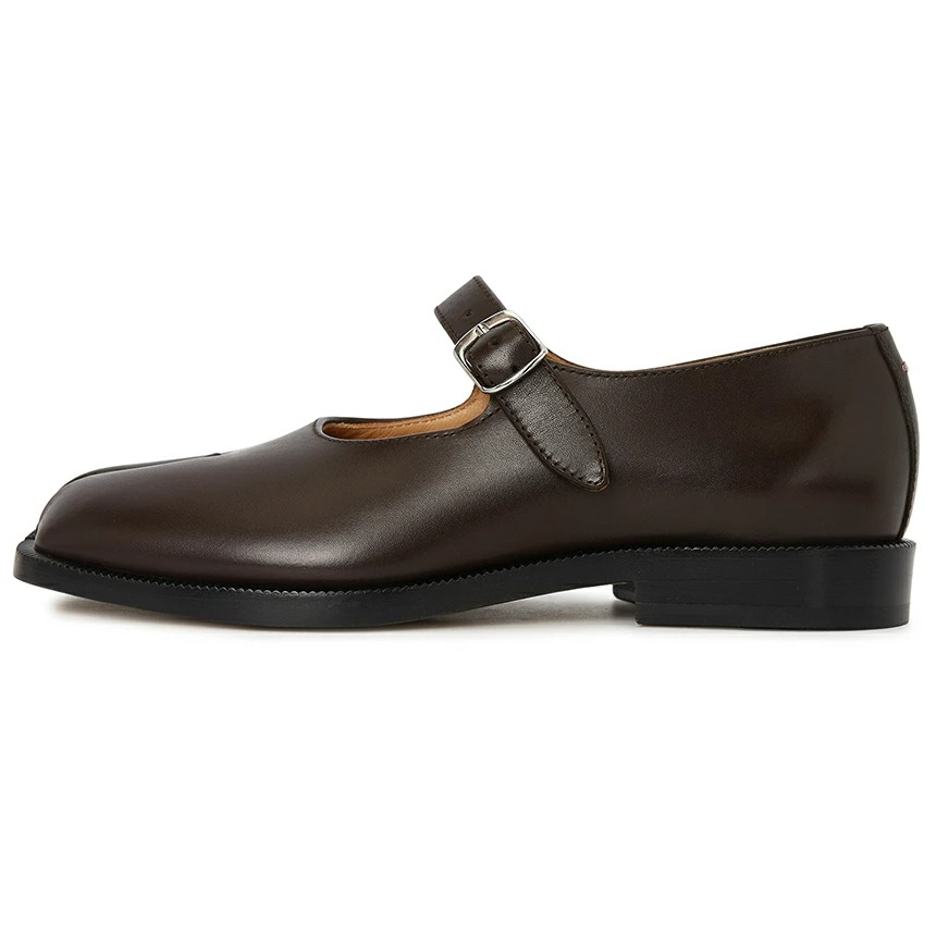 MAISON MARGIELA TABI MARY-JANY SHOES IN BROWN