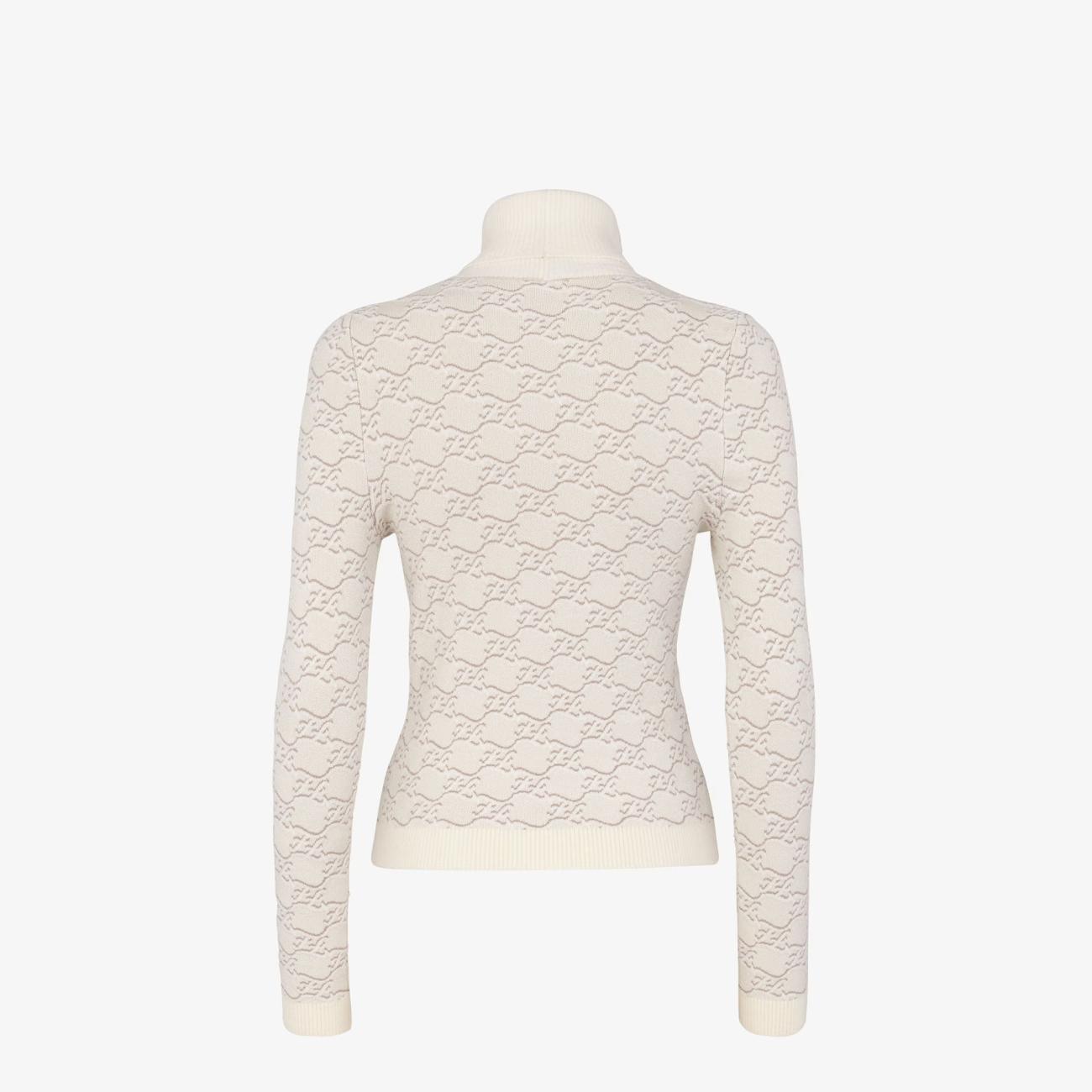 White velvet and viscose jumper