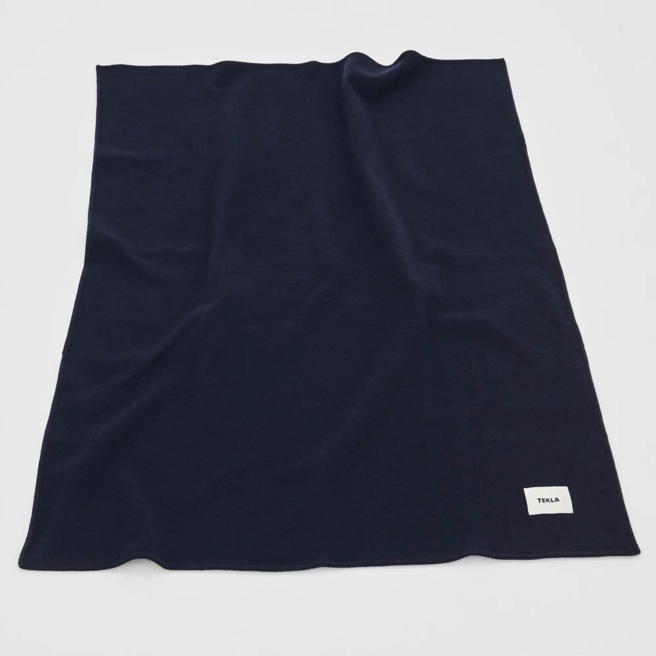 Dark Blue Pure wool blankets