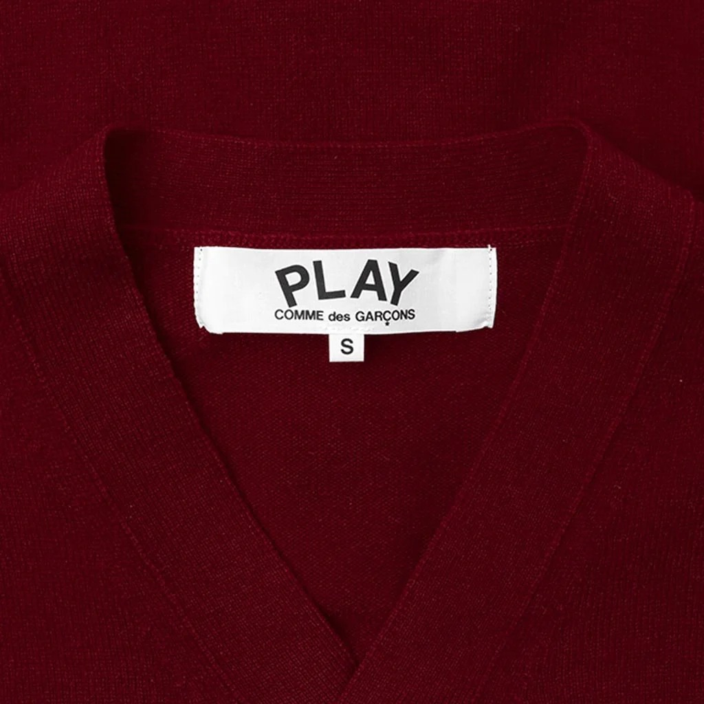 COMME DES GARCONS PLAY KNIT CARDIGAN RED HEART - BURGUNDY
