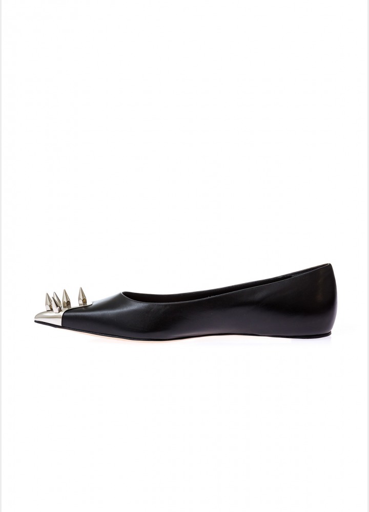 Ballet flats with spikes