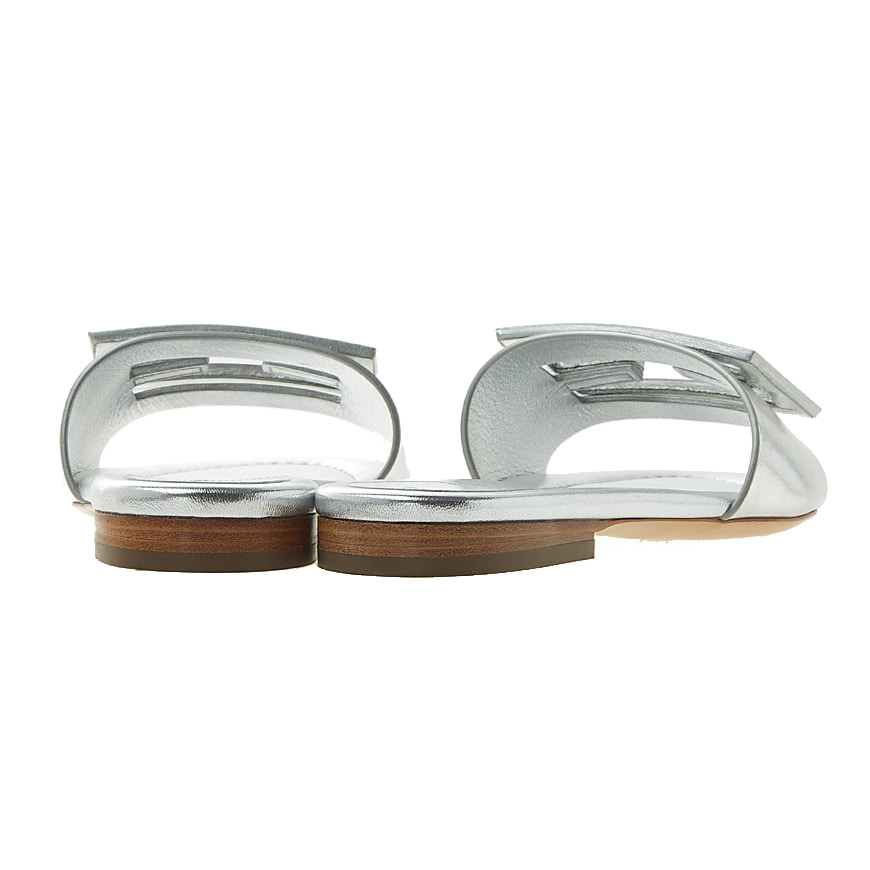 Baguette Silver nappa leather slides