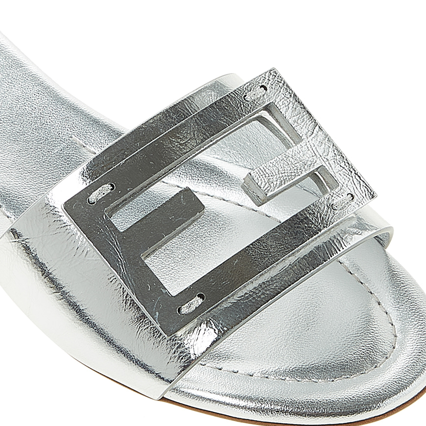 Baguette Silver nappa leather slides