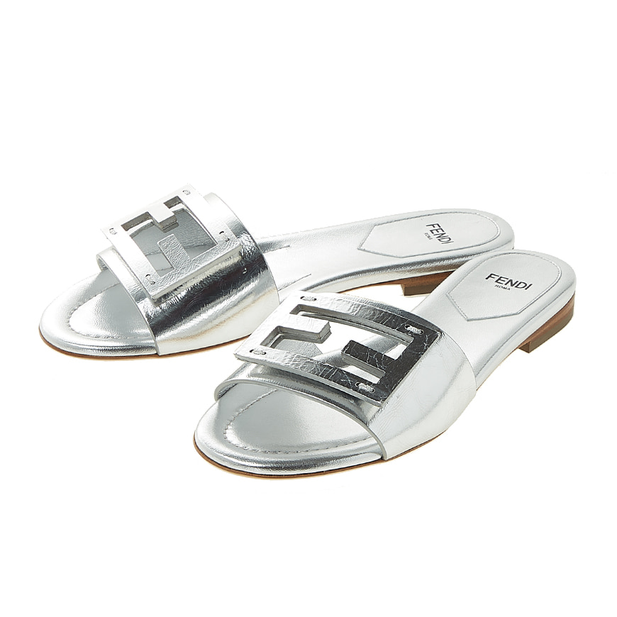 Baguette Silver nappa leather slides