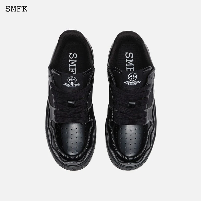 BLACK BALLOON SKATE SHOES