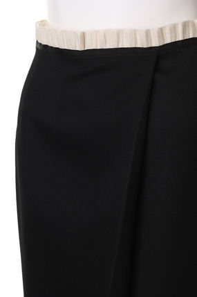 Signature Stitch Wool Pencil Skirt 