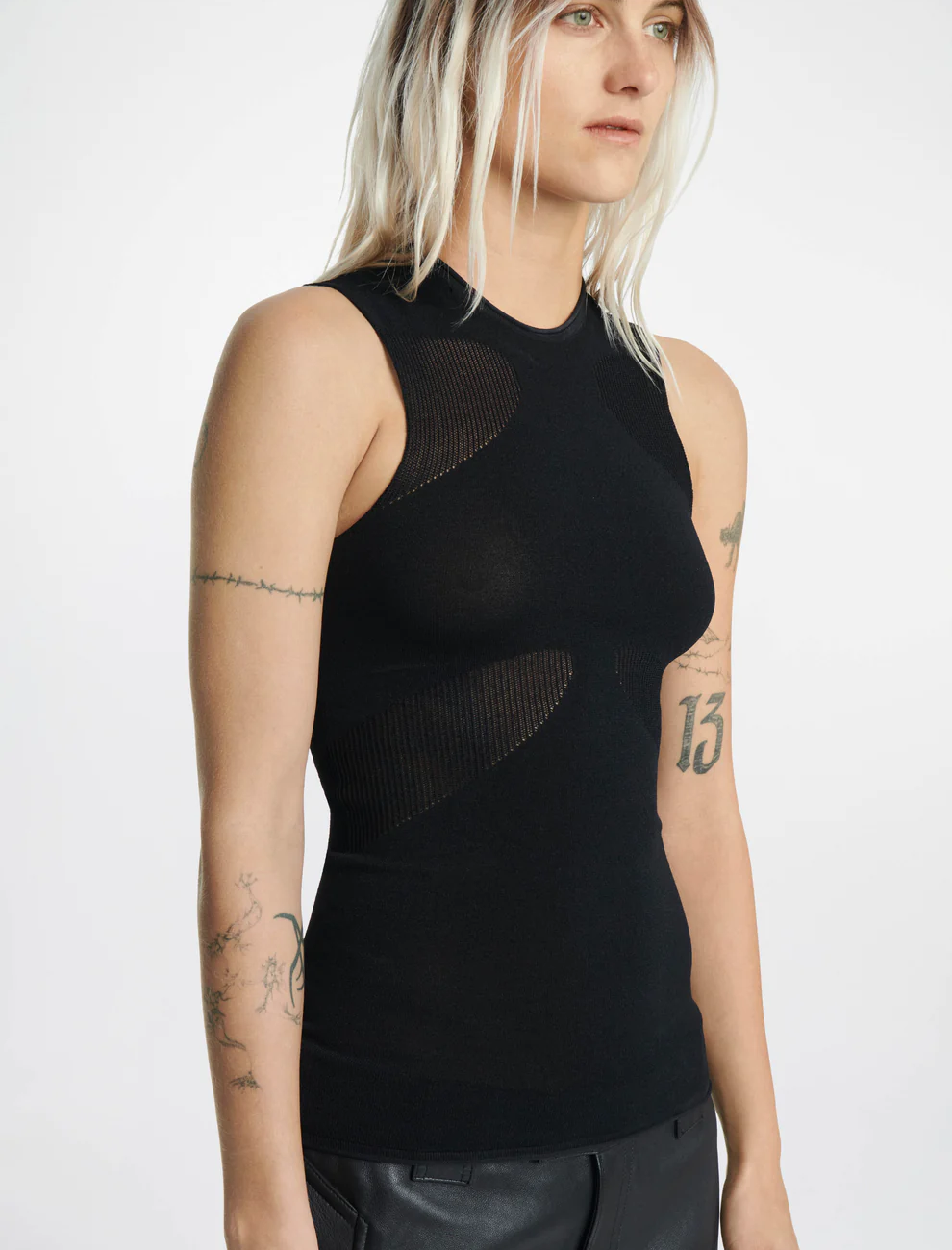 LUCENT BODYWEAR TANK IN BLACK