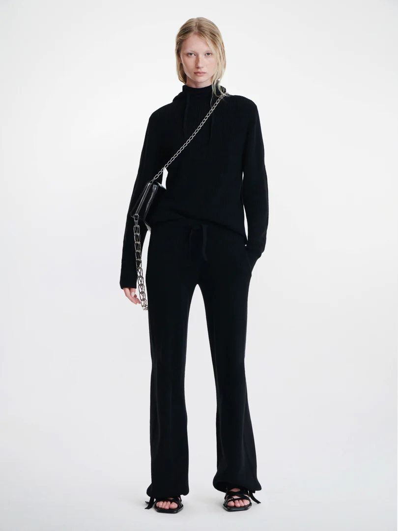 ENGINEERED RIB HOODIE - BLACK