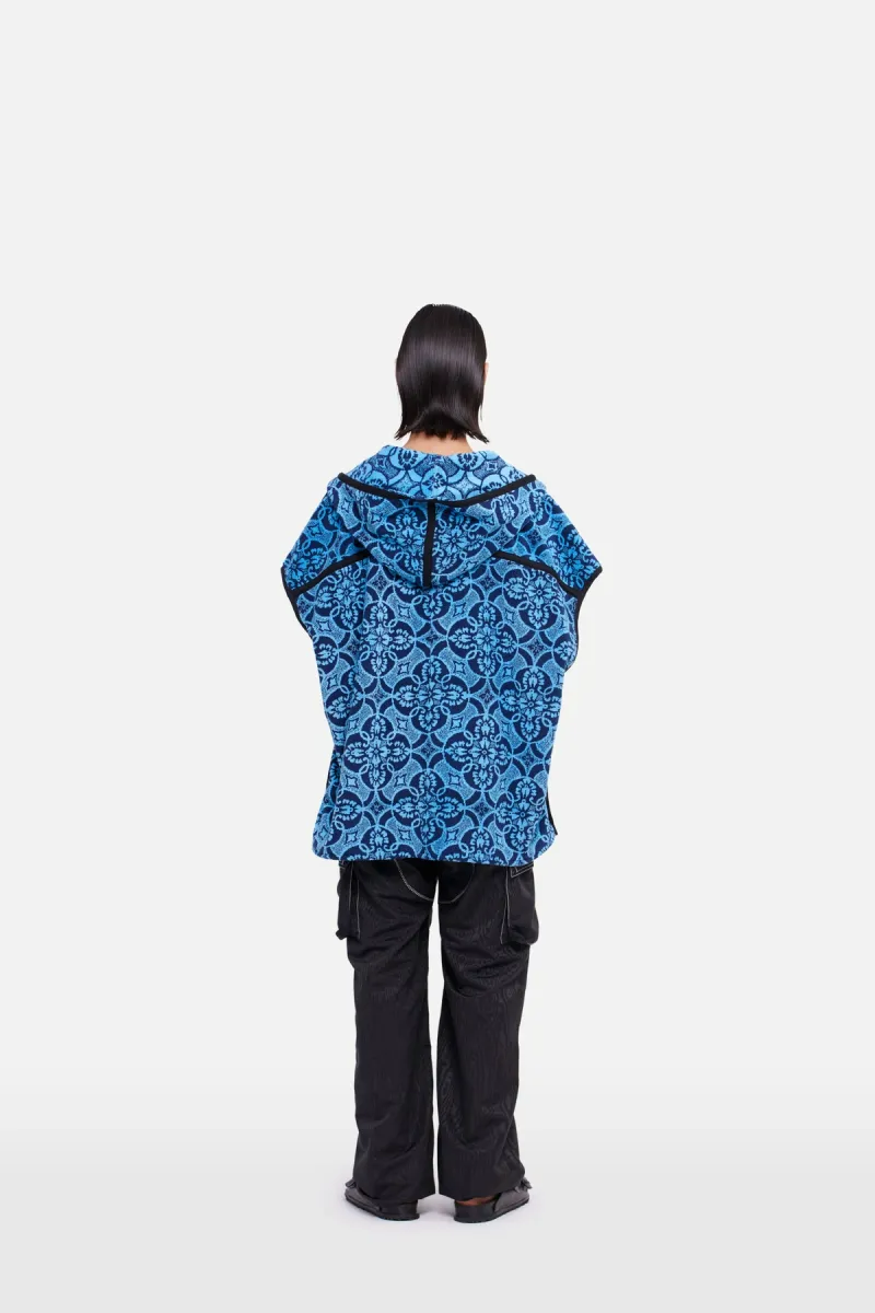 ORIENTAL TOWELS PONCHO IN BLUE