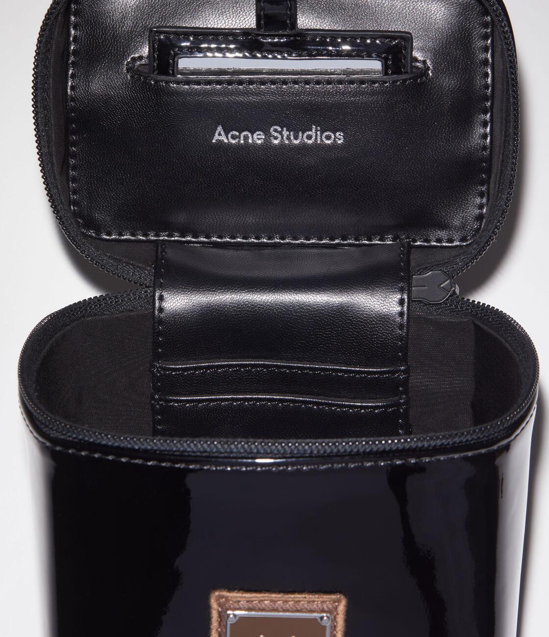  FACE VANITY BAG Black