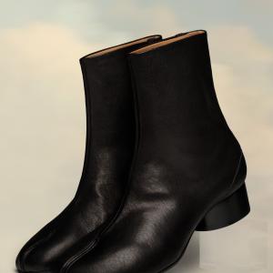 Maison Margiela Black Tabi ankle boots