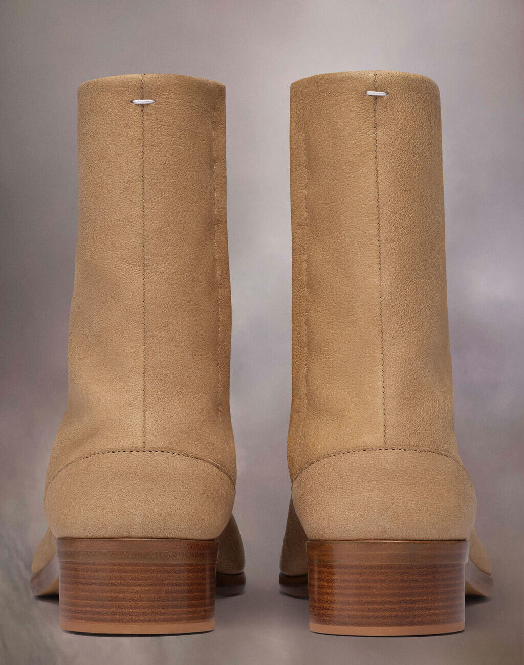 Tabi ankle boots in Beige