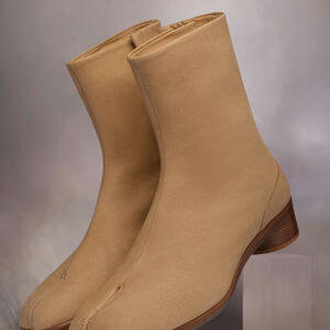  Tabi ankle boots in Chamois