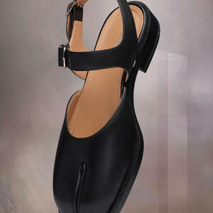 Black Tabi sandals