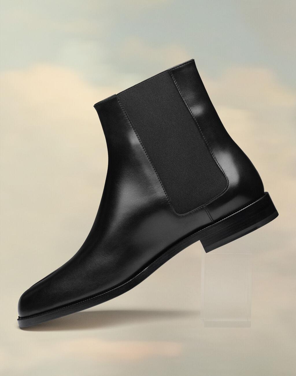 Tabi chelsea boots