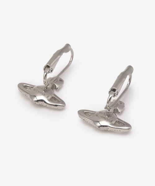  Grace Bass Relief Earrings - Silver