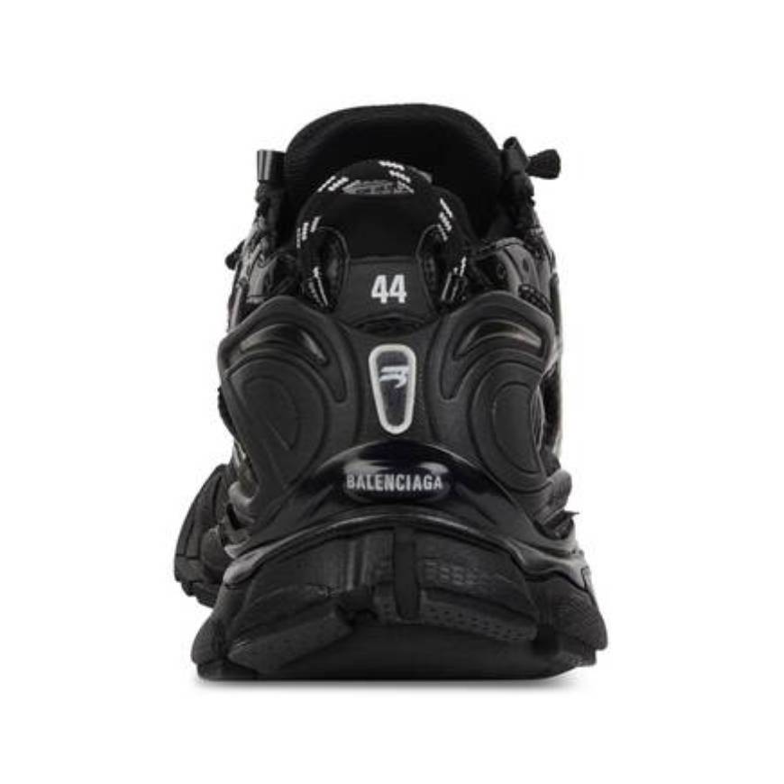 MEN'S RUNNER TRAINERS IN BLACK