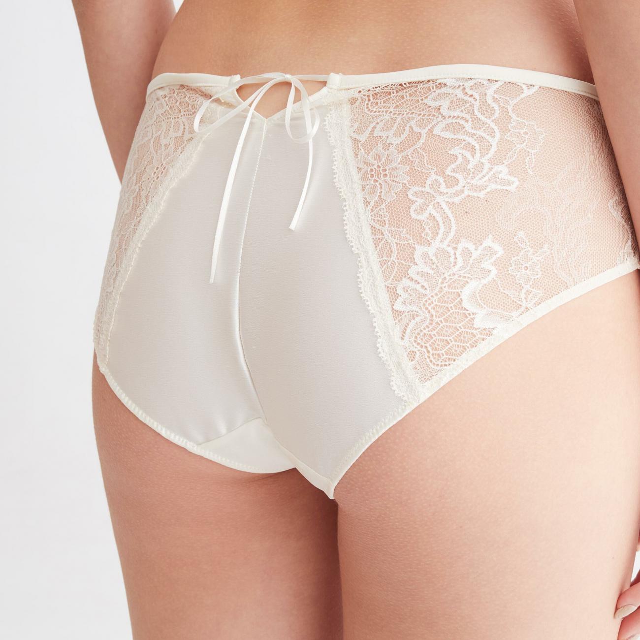 CK BLACK BRIDAL HIPSTER
