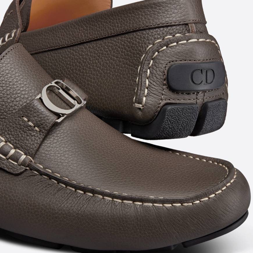LOAFER
