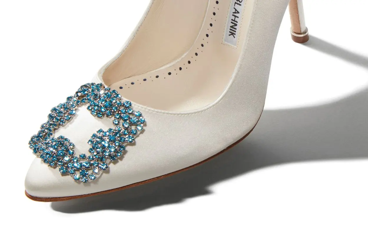 HANGISI BRIDE White Satin Jewel Buckle Pumps