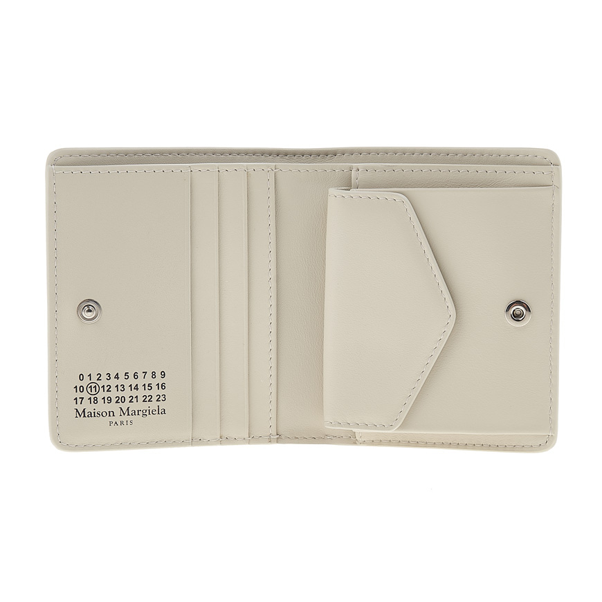 stitch compact wallet