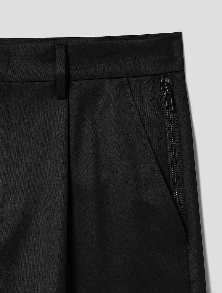 Zipper Detail Wool Formal Shorts - Black
