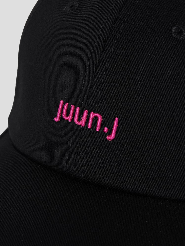 JUUN.J Mini Embroidery Ball Cap - Black (Pink Embroidery)