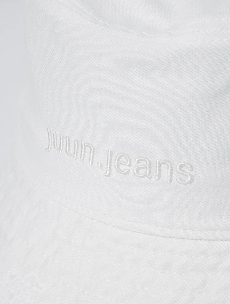 JUUN.JEANS Logo Denim Bucket Hat - White