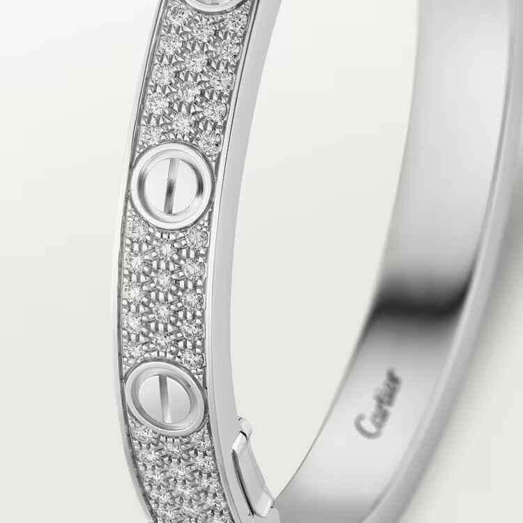 LOVE BRACELET with 204 brilliant-cut diamonds
