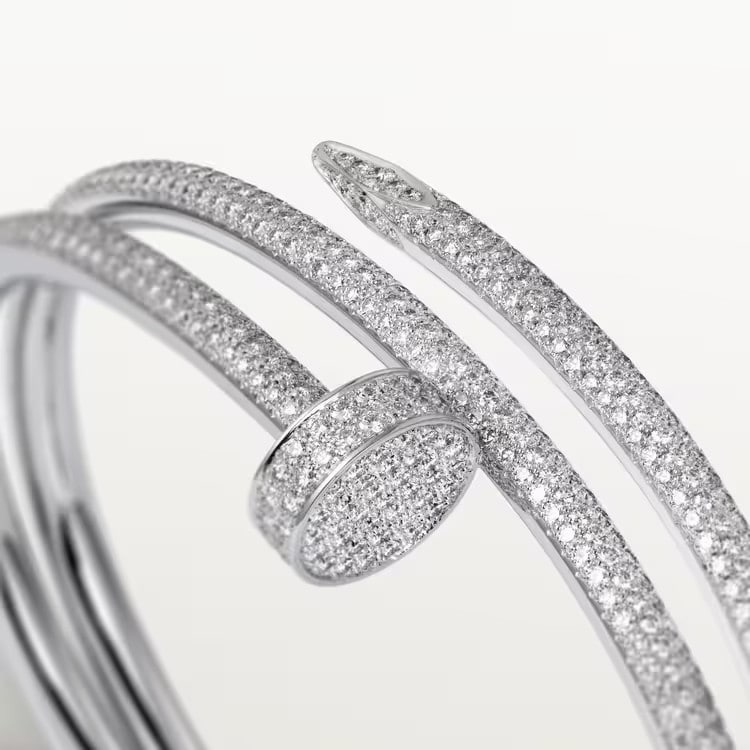JUSTE UN CLOU BRACELET white gold, set with 624 brilliant-cut diamonds