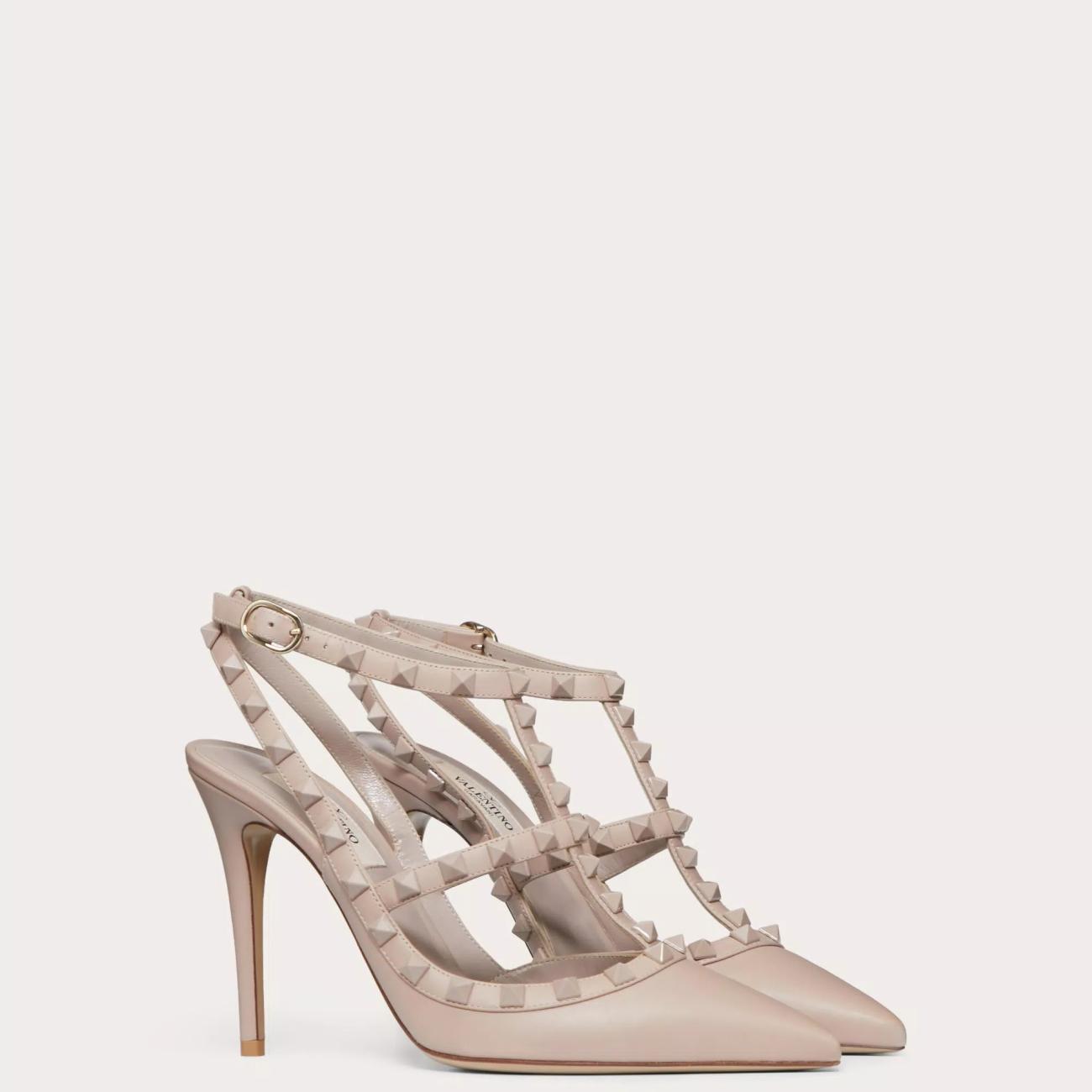 TONE ON TONE STUD EMBELLISHED ROCKSTUD STRAP PUMPS 100MM BEIGE