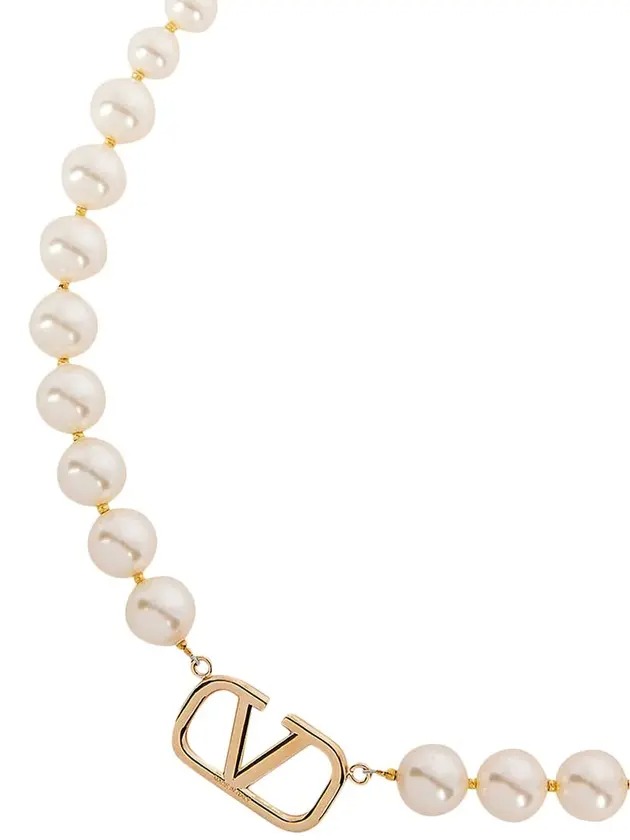 Signature V logo pearl necklace free