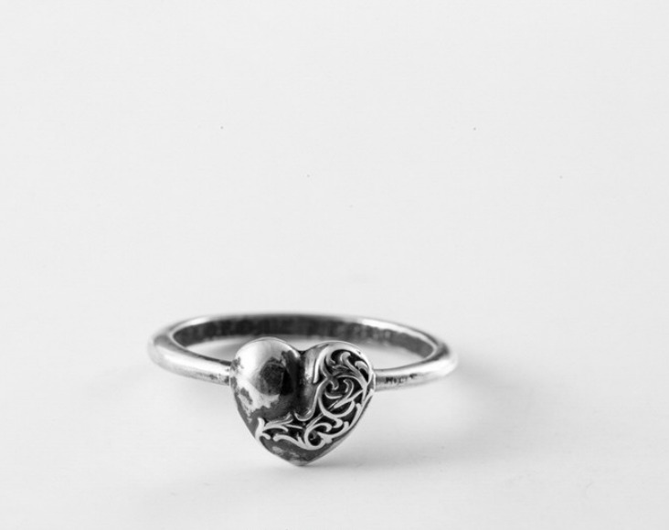 Heart bubble gum ring