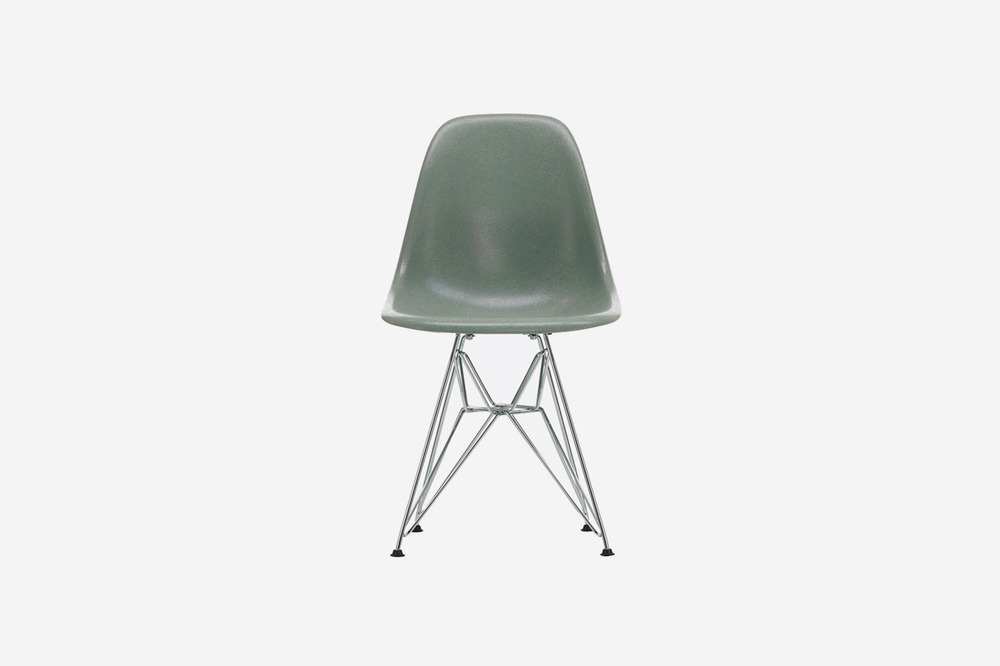 Vitra Eames Fiberglass Side Chair DSR Sea Foam Green