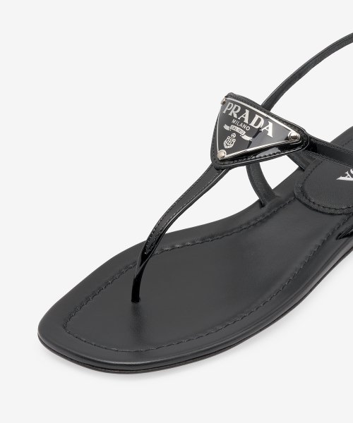 Women's Triangle Logo Flat Sandal - Black