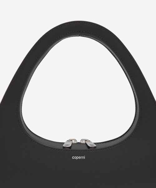 Women's Baguette Swipe Shoulder Bag - Black