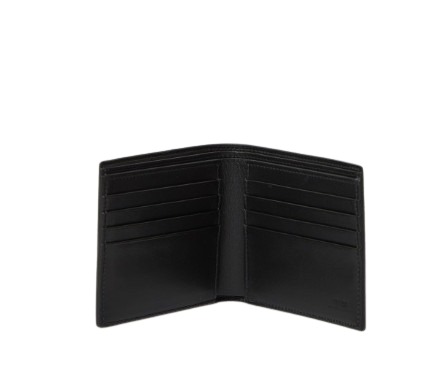Logo half wallet