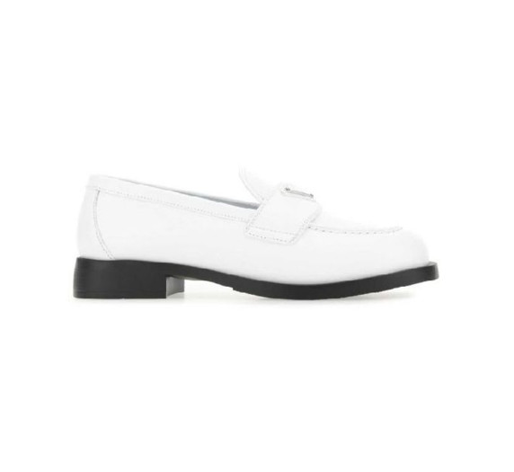 Triangular logo-embellished leather loafers