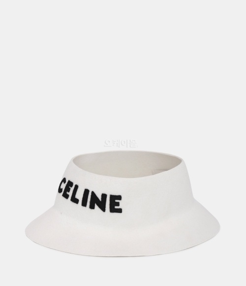 CLOCHE HAT IN FELT 