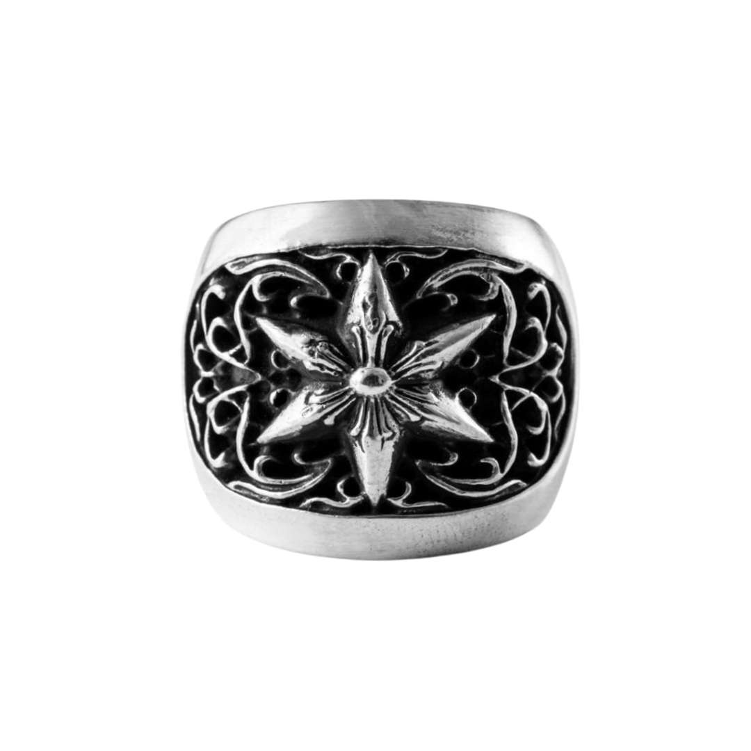 Star oval ring