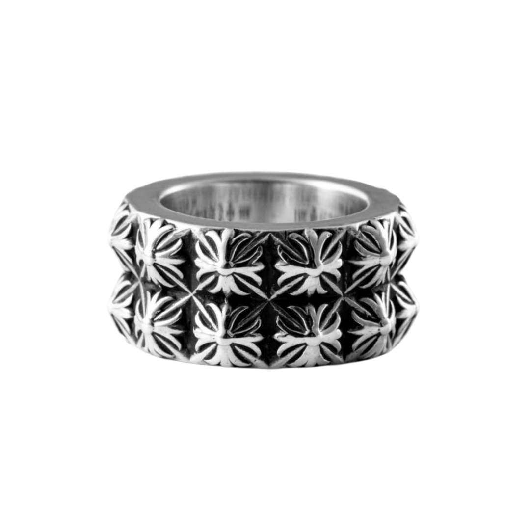Pyramid Double Fit Punk Ring
