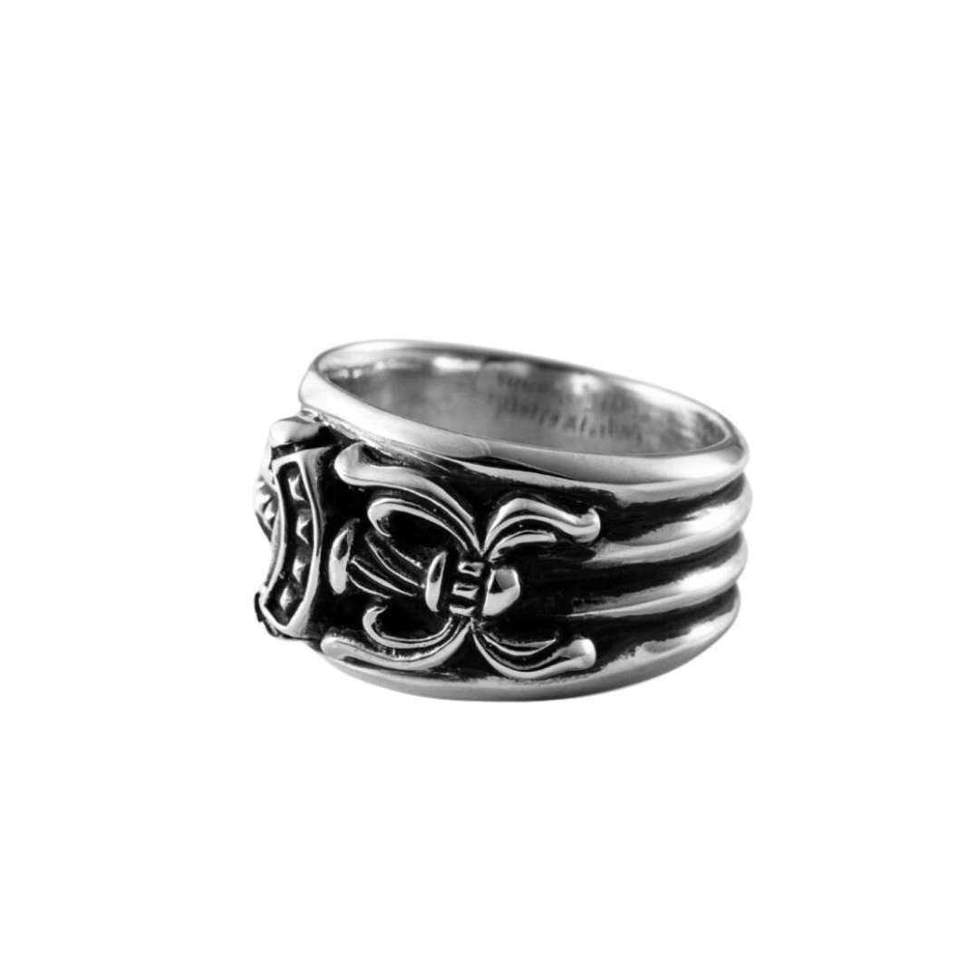 Dagger ring