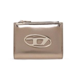Small wallet in metallic leather