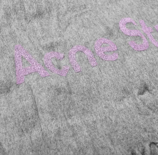 Logo Crinkle Wool Muffler