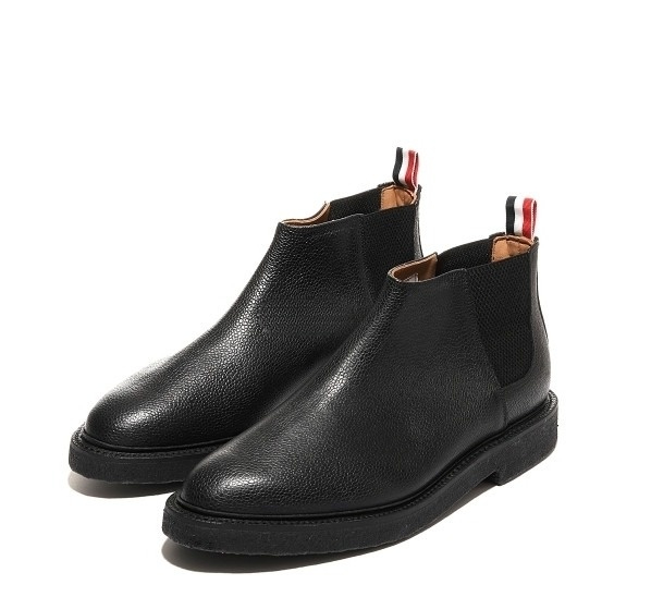 Pebble Grain Leather Crepe Sole Mid Top Chelsea Boots